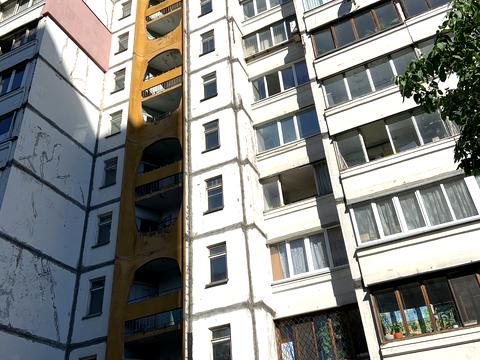 квартира за адресою Академіка Глушкова просп., 14