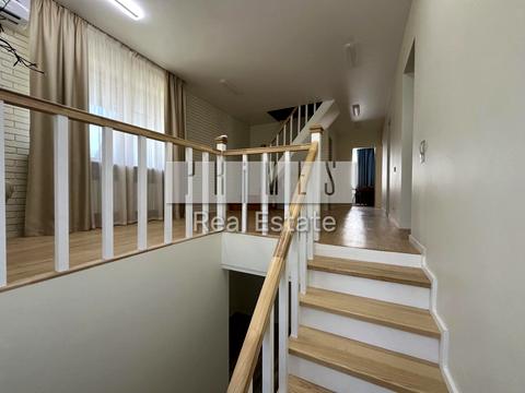 будинок за адресою Гідності вул. (Жертв Революції)