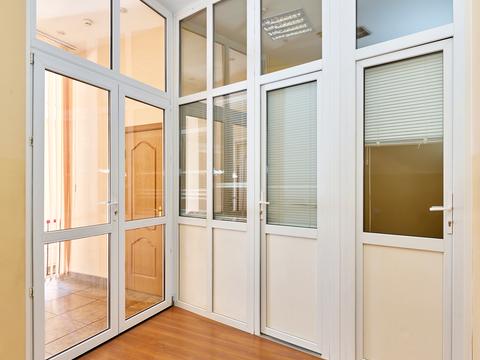 комерційна за адресою Микільсько-Слобідська вул., 4-Д