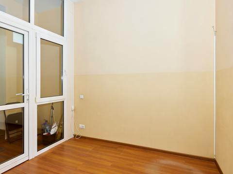 комерційна за адресою Микільсько-Слобідська вул., 4-Д