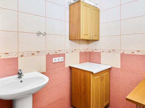 комерційна за адресою Микільсько-Слобідська вул., 4-Д