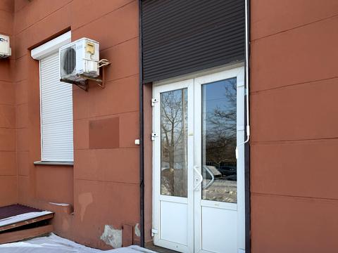 комерційна за адресою Микільсько-Слобідська вул., 4-Д