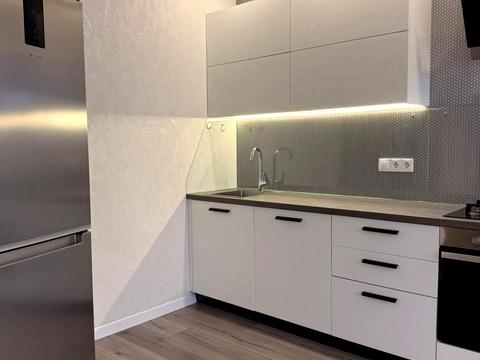 квартира за адресою Молодіжна вул., 5