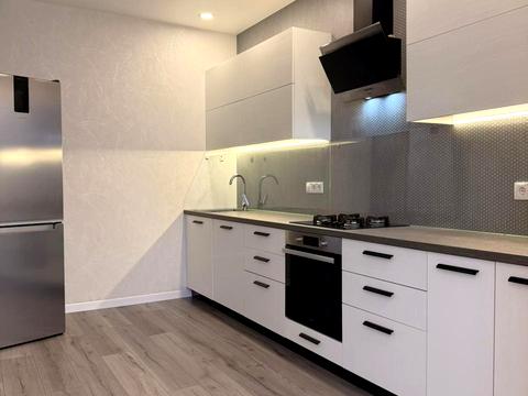 квартира за адресою Молодіжна вул., 5