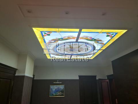 комерційна за адресою Антоновича вул. (Горького), 131