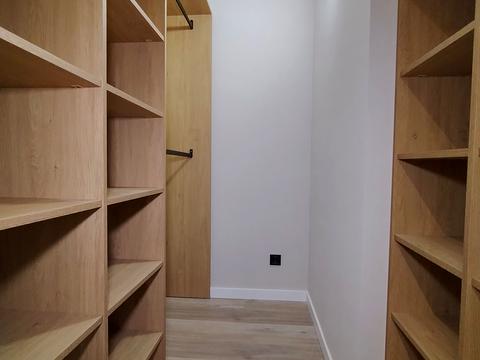 квартира за адресою Олександра Олеся вул., 5-А