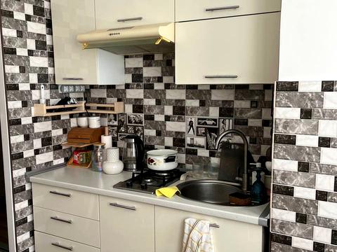 квартира за адресою Хіміків вул., 8