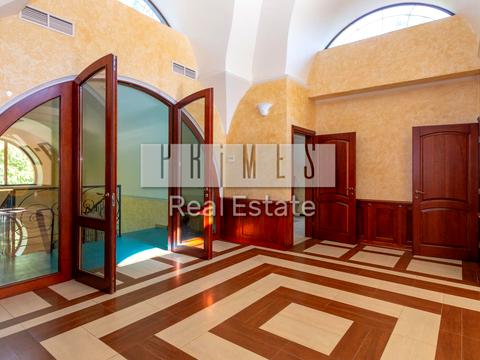 комерційна за адресою Варшавська вул. (Ватутіна), 4