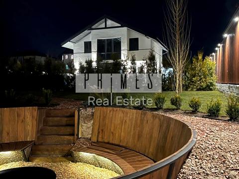 дом по адресу Широкая ул.