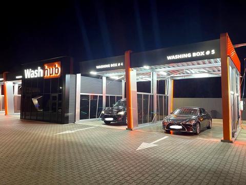 комерційна за адресою Білогородська вул., 12