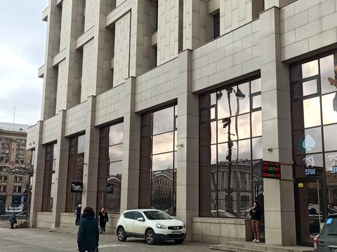 комерційна за адресою Хрещатик вул., 16