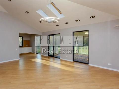 будинок за адресою Сонячна вул.