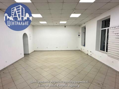 комерційна за адресою Івана Миколайчука вул., 9