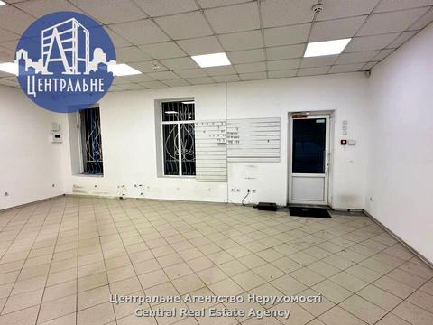 комерційна за адресою Івана Миколайчука вул., 9