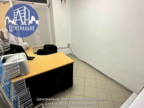 комерційна за адресою Івана Миколайчука вул., 9