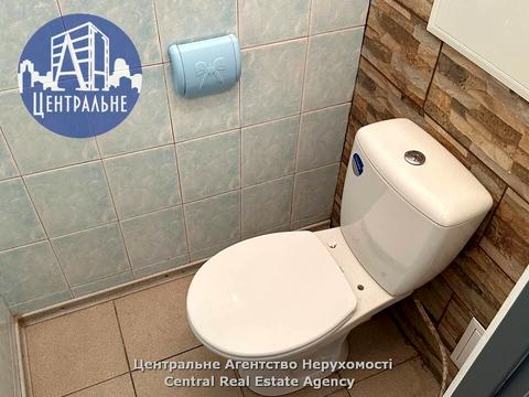 комерційна за адресою Івана Миколайчука вул., 9