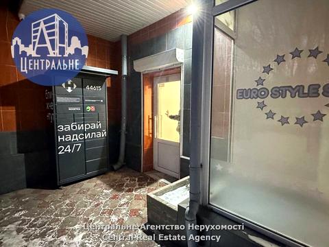 комерційна за адресою Івана Миколайчука вул., 9