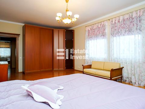 будинок за адресою Соснова вул.