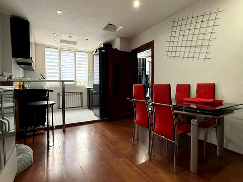 квартира за адресою Львів, Михайла Максимовича вул., 4