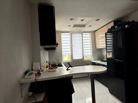 квартира за адресою Львів, Михайла Максимовича вул., 4