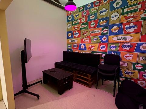 комерційна за адресою Михайла Грушевського вул. (Карла Лібкнехта), 10