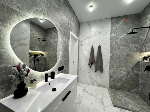 будинок за адресою Князя Володимира