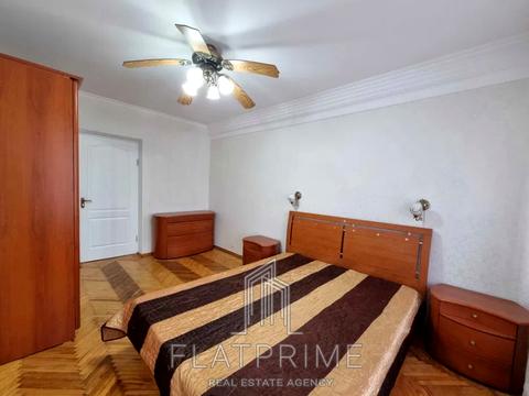 квартира за адресою Кирило-Мефодіївська вул., 15