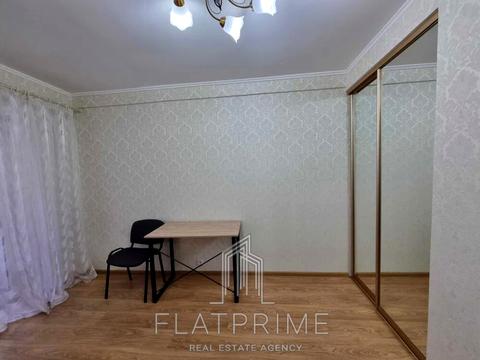 квартира за адресою Кирило-Мефодіївська вул., 15