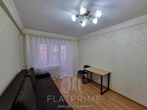 квартира за адресою Кирило-Мефодіївська вул., 15