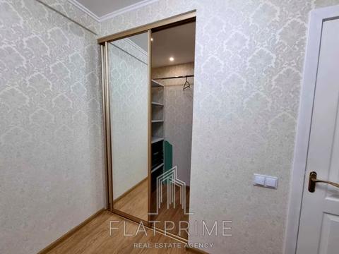 квартира за адресою Кирило-Мефодіївська вул., 15