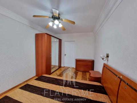 квартира за адресою Кирило-Мефодіївська вул., 15