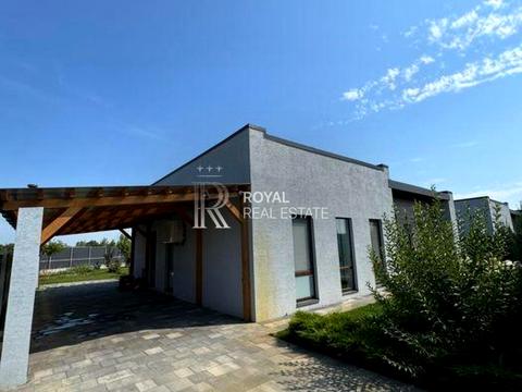 будинок за адресою с. Зазим'я, святого миколая, 4