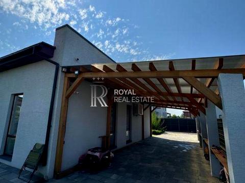 будинок за адресою с. Зазим'я, святого миколая, 4