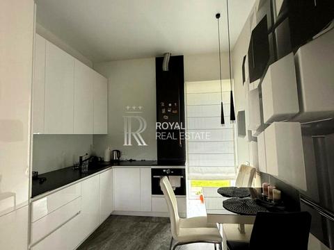 будинок за адресою с. Зазим'я, святого миколая, 4