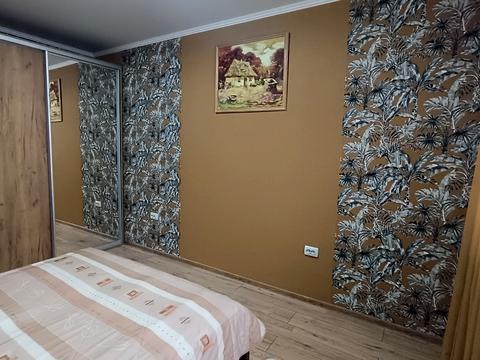 будинок за адресою Молодіжна вул.