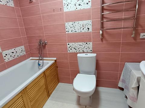 будинок за адресою Молодіжна вул.