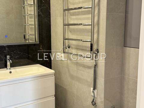 квартира за адресою Дніпровська набережна вул., 18-А