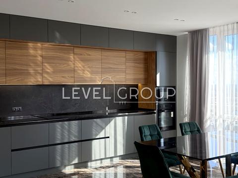 квартира за адресою Дніпровська набережна вул., 18-А