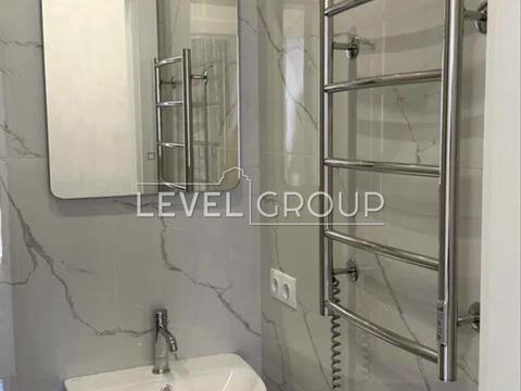 квартира за адресою Дніпровська набережна вул., 18-А