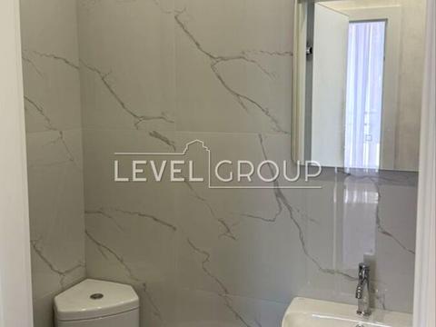 квартира за адресою Дніпровська набережна вул., 18-А