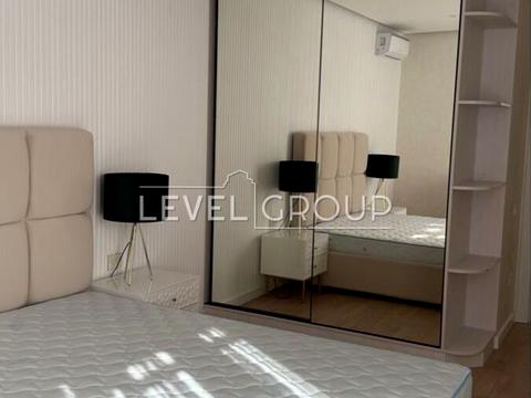 квартира за адресою Дніпровська набережна вул., 18-А