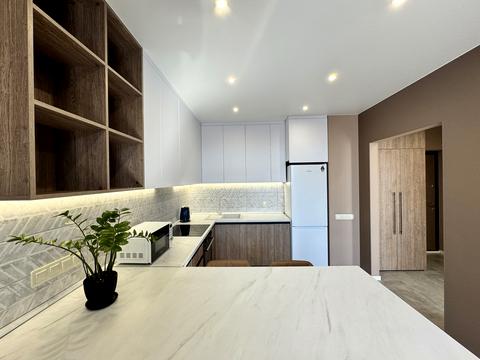 квартира за адресою Київ, Салютна вул., 2к20