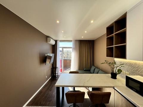 квартира за адресою Київ, Салютна вул., 2к20