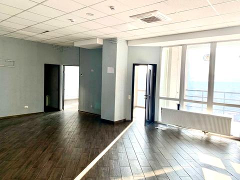 комерційна за адресою Мечникова вул., 19