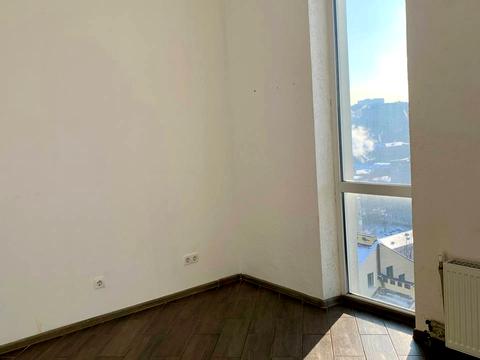 комерційна за адресою Мечникова вул., 19