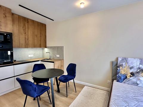 квартира за адресою Князя Романа Мстиславича вул. (Генерала Жмаченка), 22