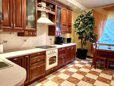 квартира за адресою Михайла Котельникова вул., 33