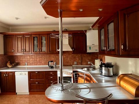 будинок за адресою Маршалківка вул., 1