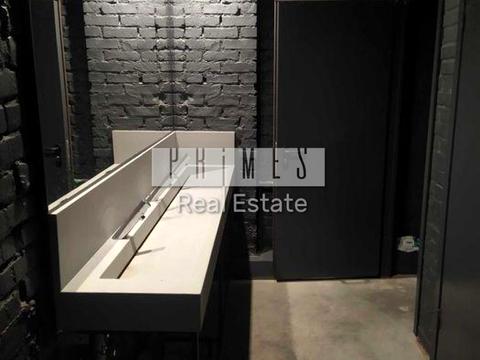 комерційна за адресою Костянтинівська вул., 4