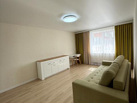 квартира за адресою Чорнобрового вул. (Маршала Пересипкіна), 13